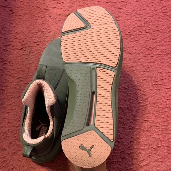 Puma Green and Pink High-Top Sneakers - Picture 5 of 5